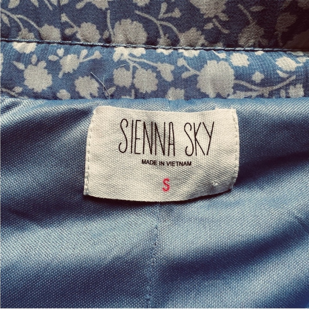 SIENNA SKY Floral Mini Skirt Ruffle Layered | Blue & White | Size: S | women - Picture 4 of 6